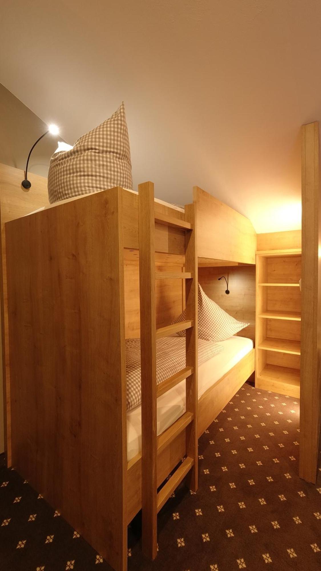 Haus Alpengluehen Apartmán *